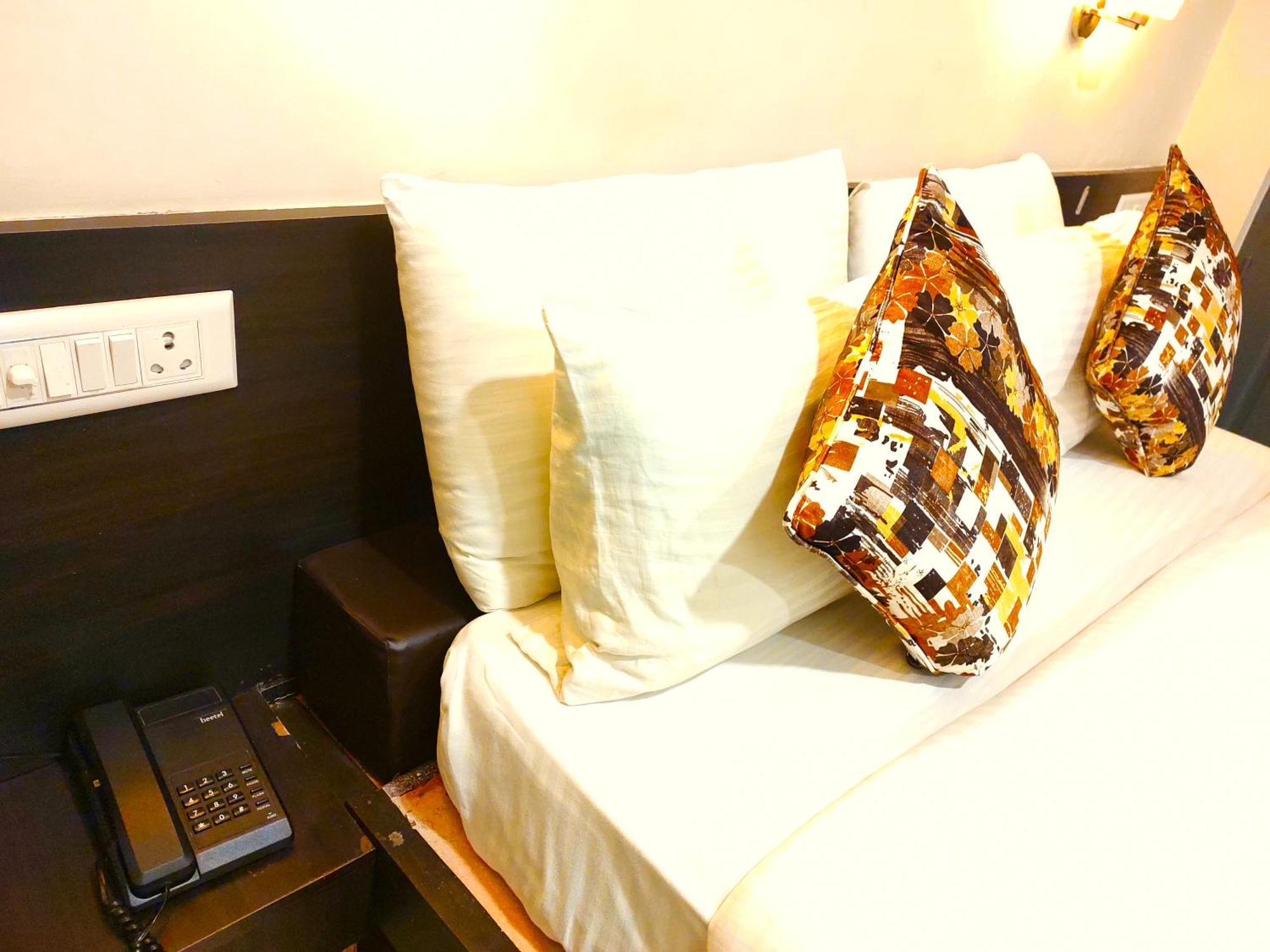 بنغالور Athasri Hotel Hsr Layout المظهر الخارجي الصورة